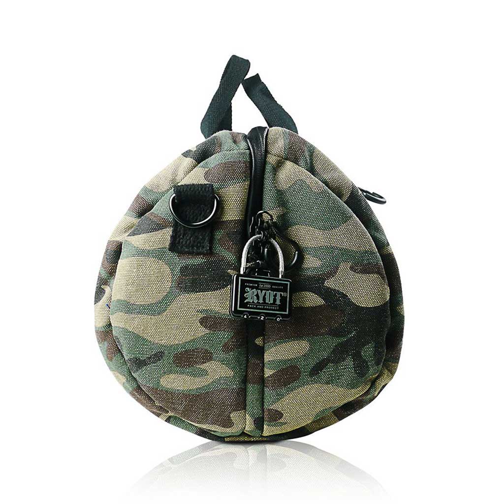 RYOT PRO-DUFFLE CARBON SERIES SMELL-PROOF BAG